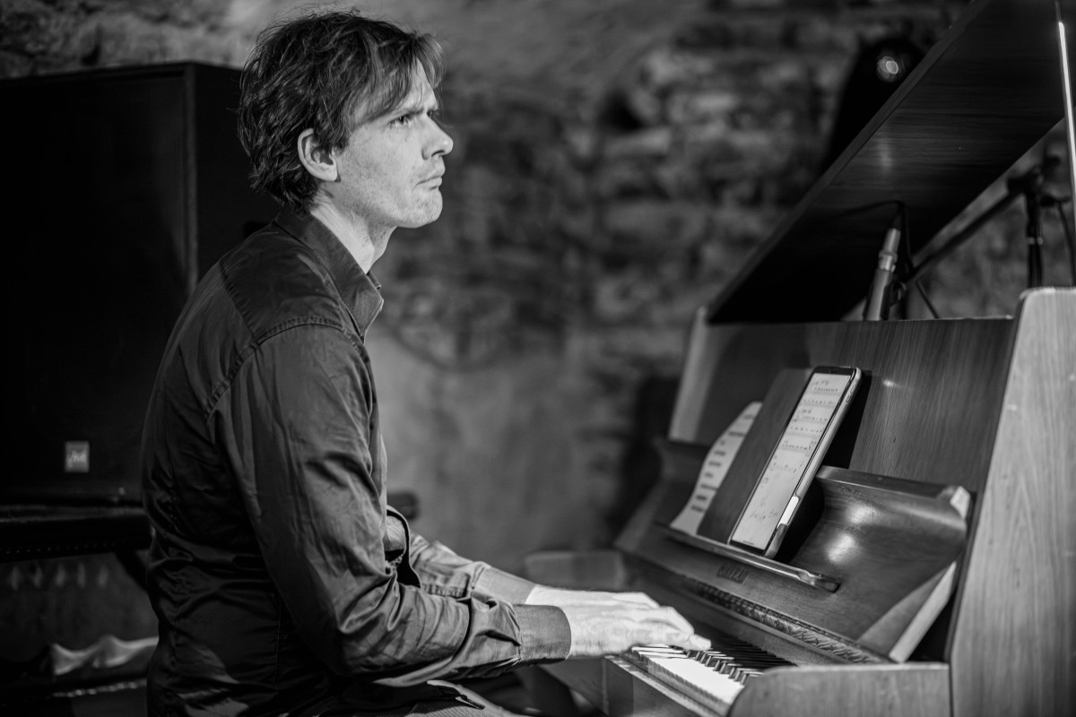 2025-10-09 - Ella-Borations met Deborah Carter 4tet